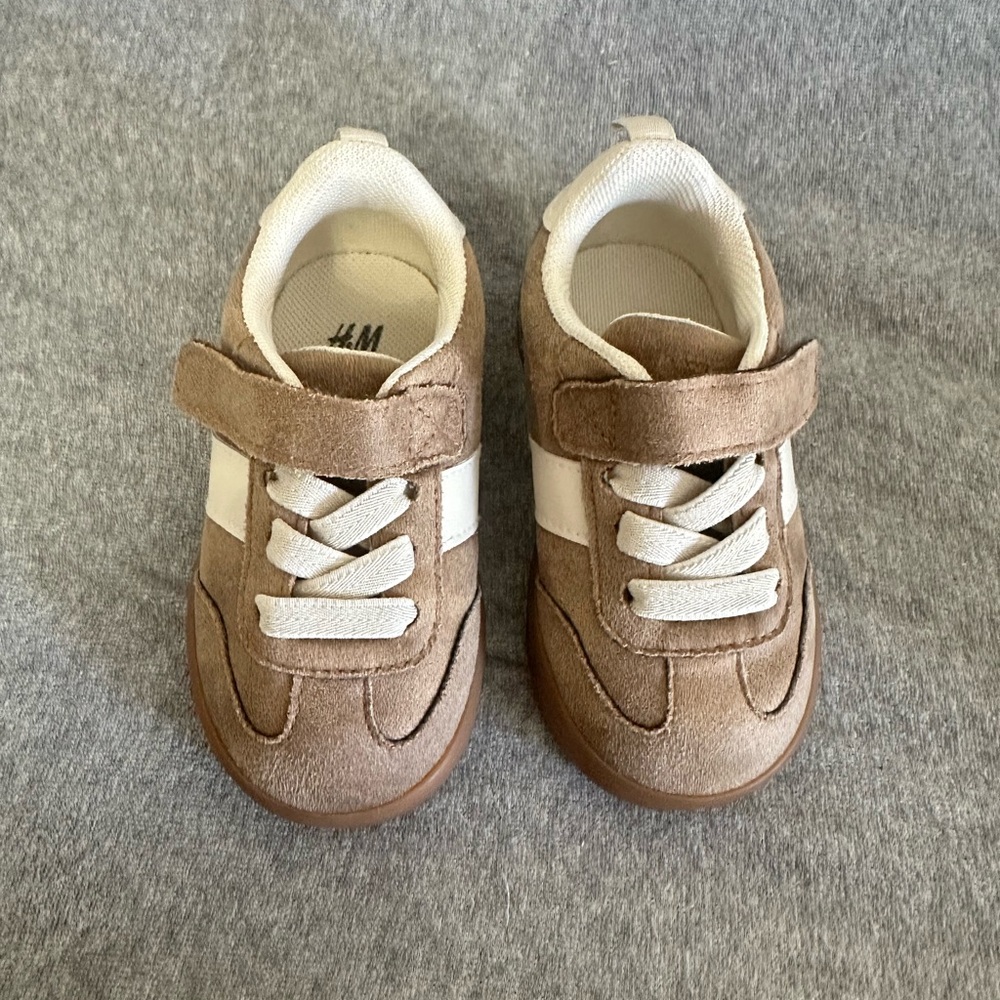 H&M Toddler Tan and White Sneakers